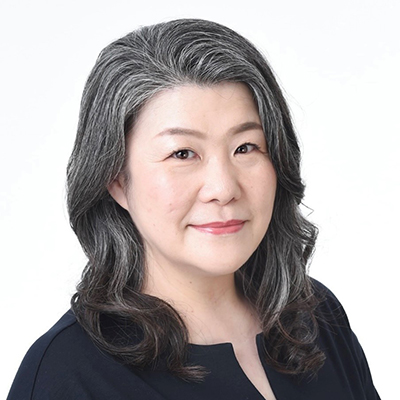 鈴木 愛子氏